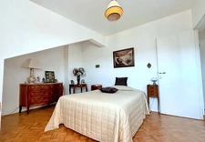 Maison familiale rénovée avec volumes rares   Quartier Saint