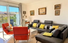 Maison familiale rénovée avec volumes rares   Quartier Saint