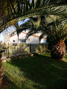 MAISON CHARENTAISE AVEC STUDIO PISCINE DEPENDANCES  247 M2