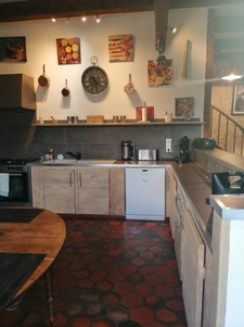 MAISON CHARENTAISE AVEC STUDIO PISCINE DEPENDANCES  247 M2