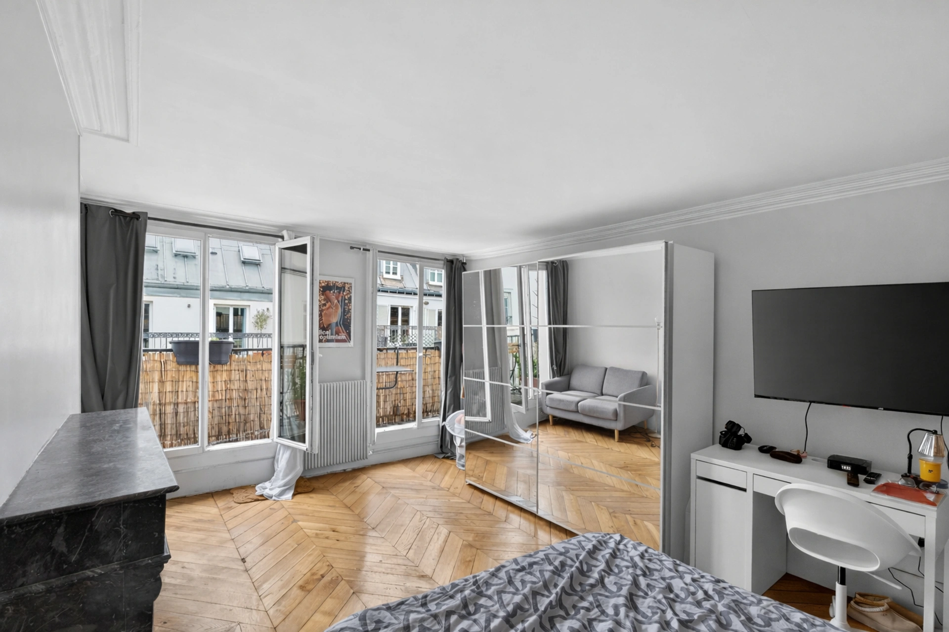 PARIS 8 - RUE D'AMSTERDAM 7