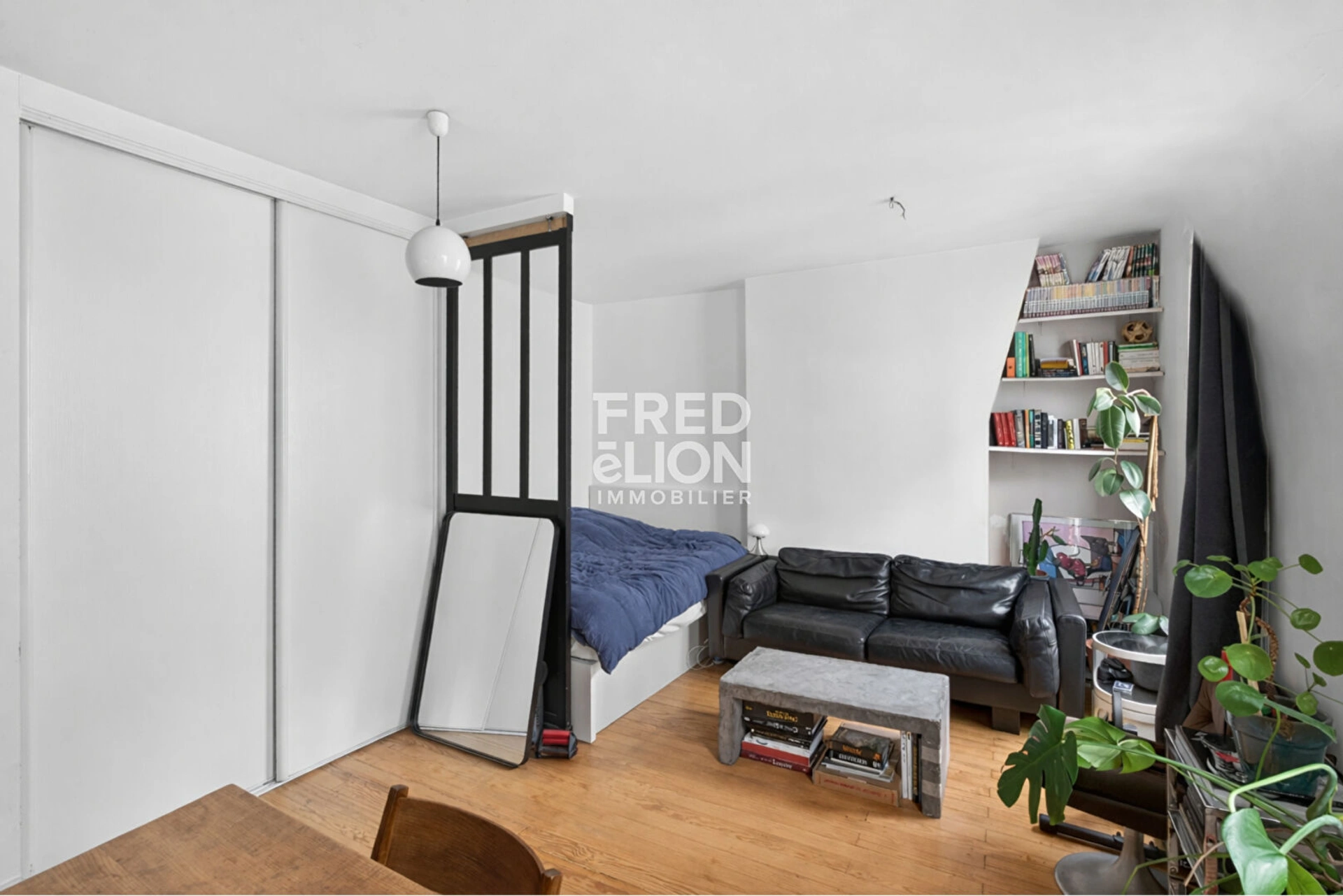 Appartement Paris 1 pièce(s) 23.83 m2 2