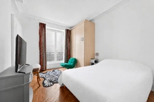 Paris 8 - Rue Andrieux 6