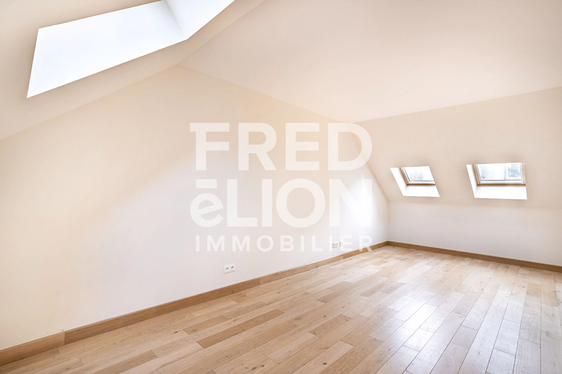 VERSAILLES - RUE DES ETATS GENERAUX 5