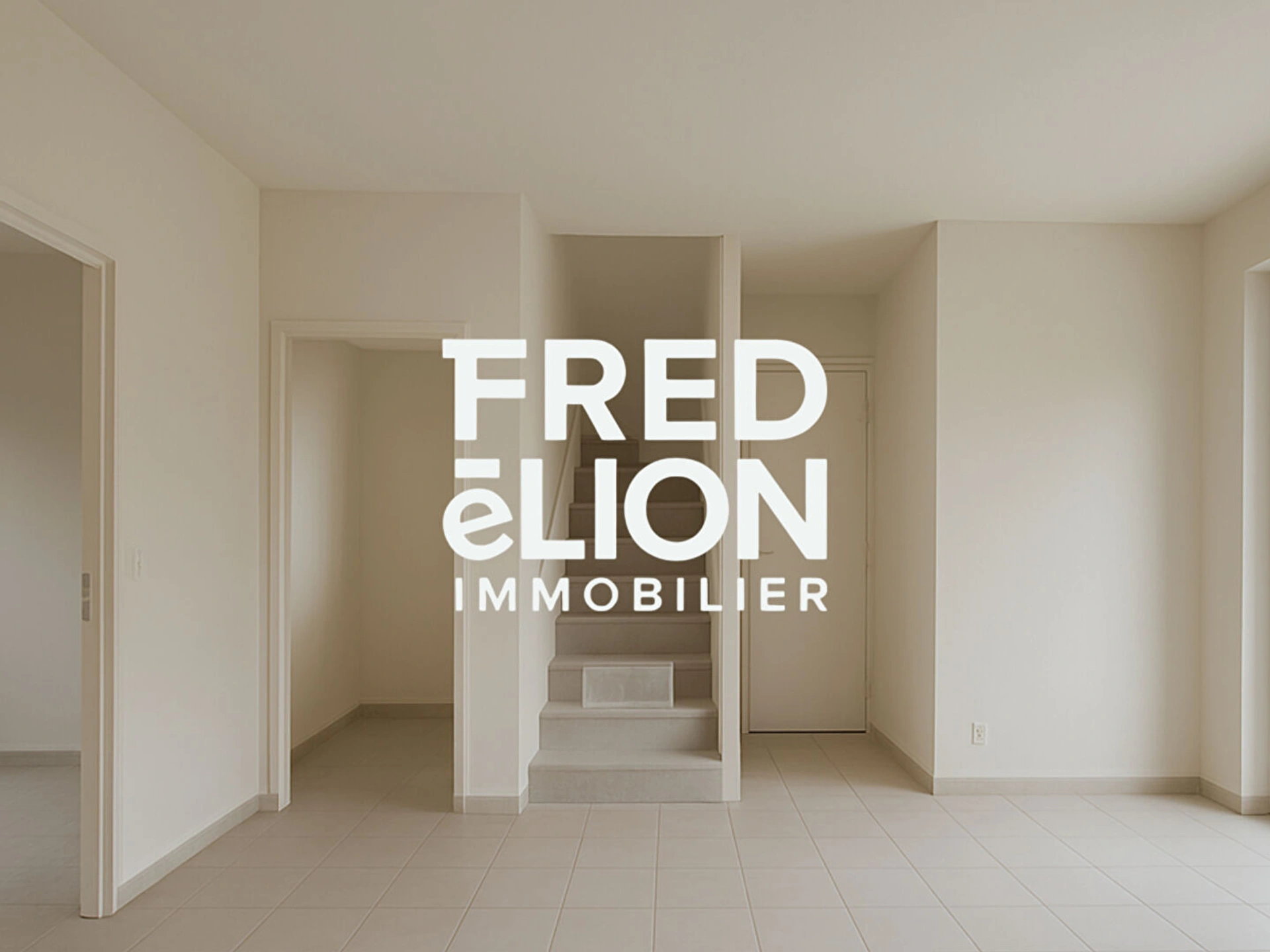 Local commercial Paris 87.15 m2 2