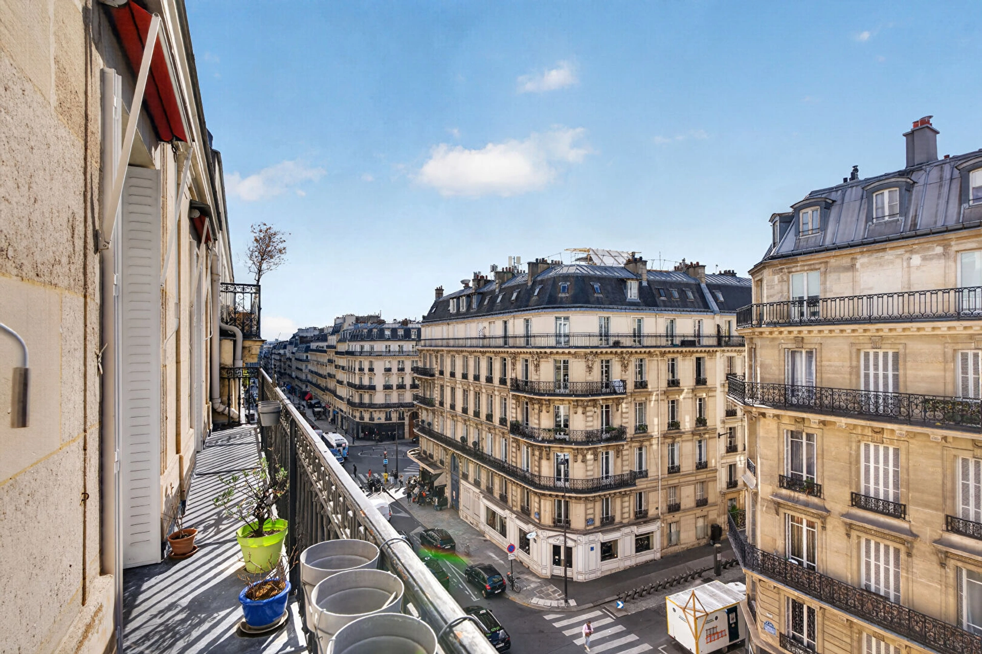 PARIS 8e - EUROPE 13