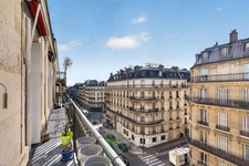 PARIS 8e - EUROPE 13