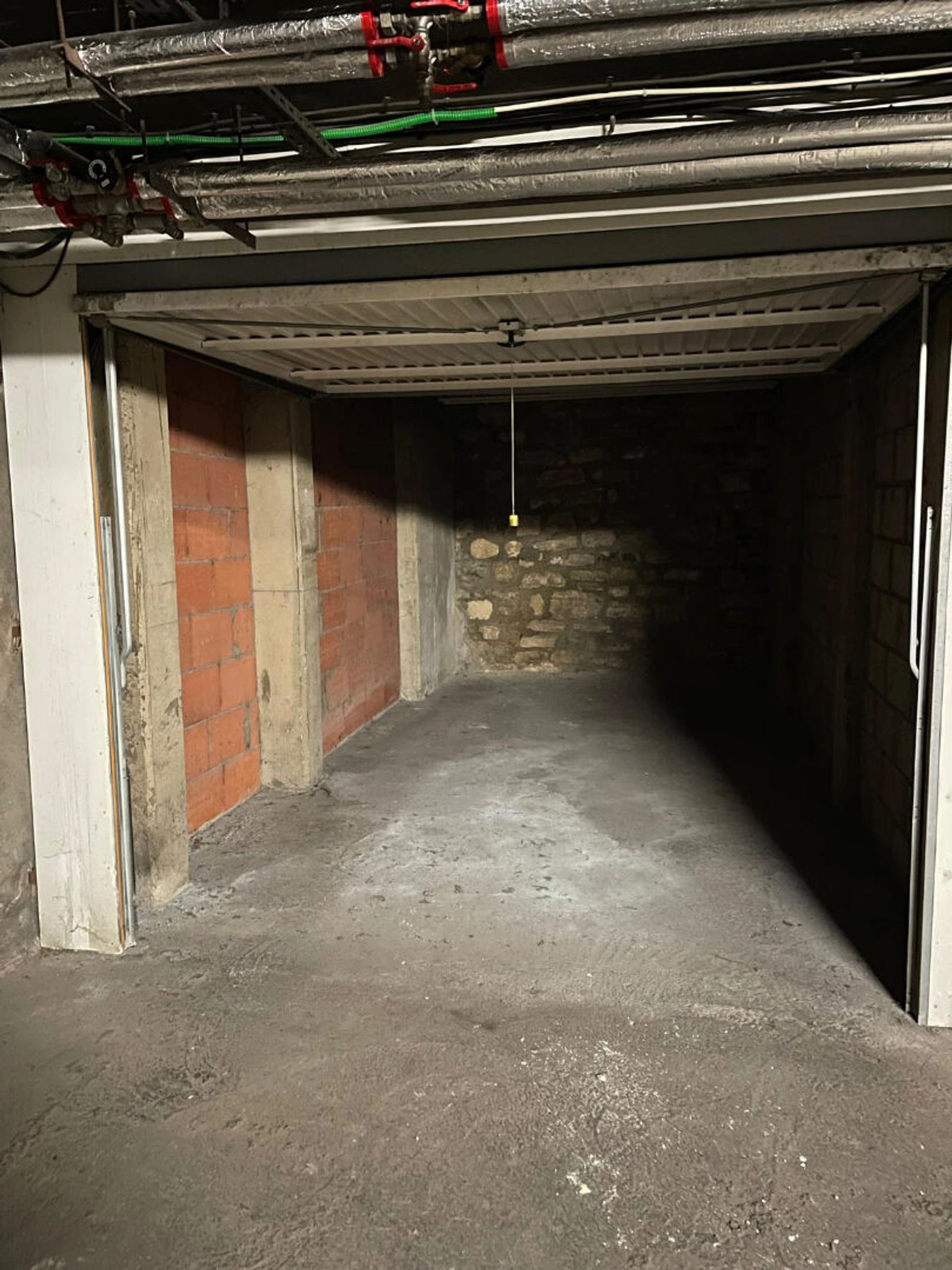 BOX - PARIS 10 - HOPITAL SAINT LOUIS 1