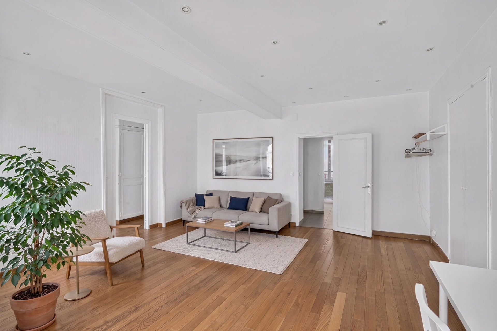 PARIS 10 - MAIRIE DU XE - 3 PIECES - 88M² 3
