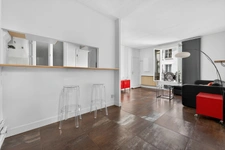 PARIS 10 - VILLAGE SAINT MARTIN 3