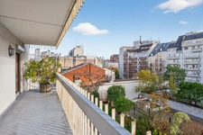 PARIS 19 - Porte des Lilas 10