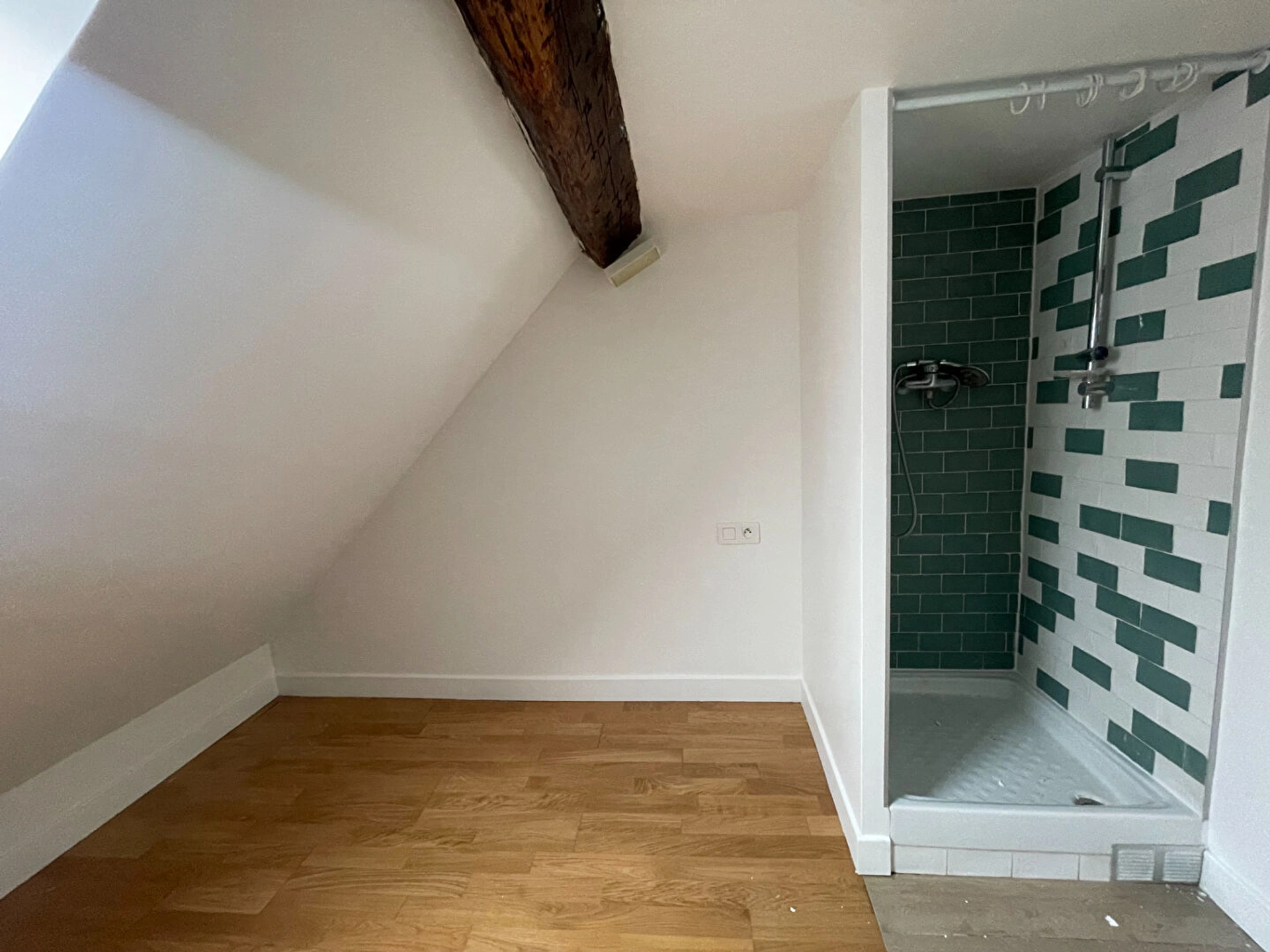 Studette, 5m², Faubourg St Denis 3