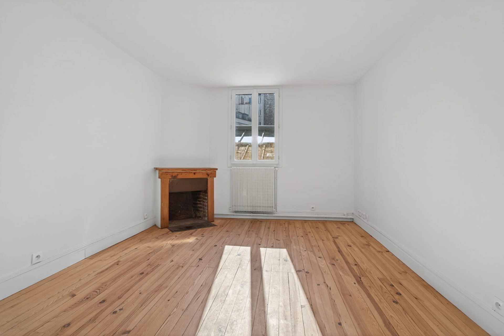 PARIS 10 - LOUIS BLANC 9