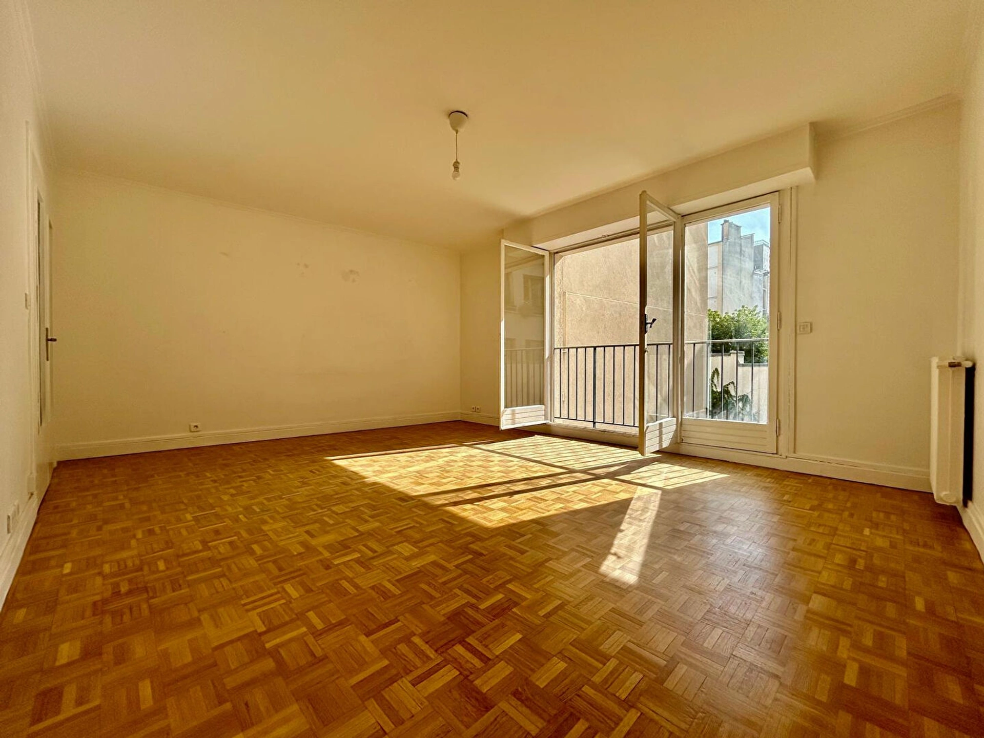 PARIS 10 - RUE D'HAUTEVILLE 1