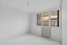 PARIS 10 - LOUIS BLANC 11