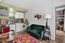 PARIS 10 - VILLAGE SAINT MARTIN 3