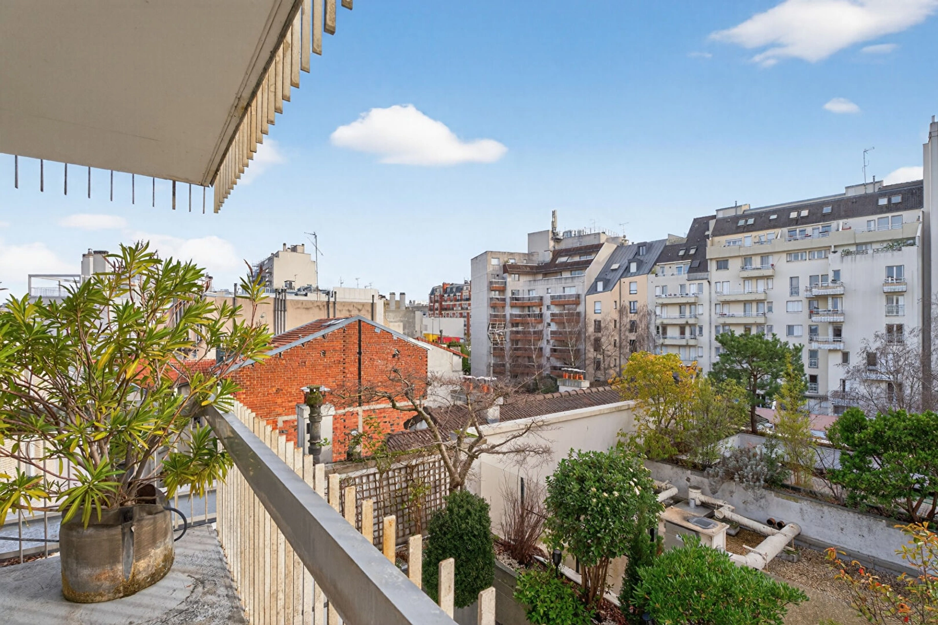 PARIS 19 - Porte des Lilas 13