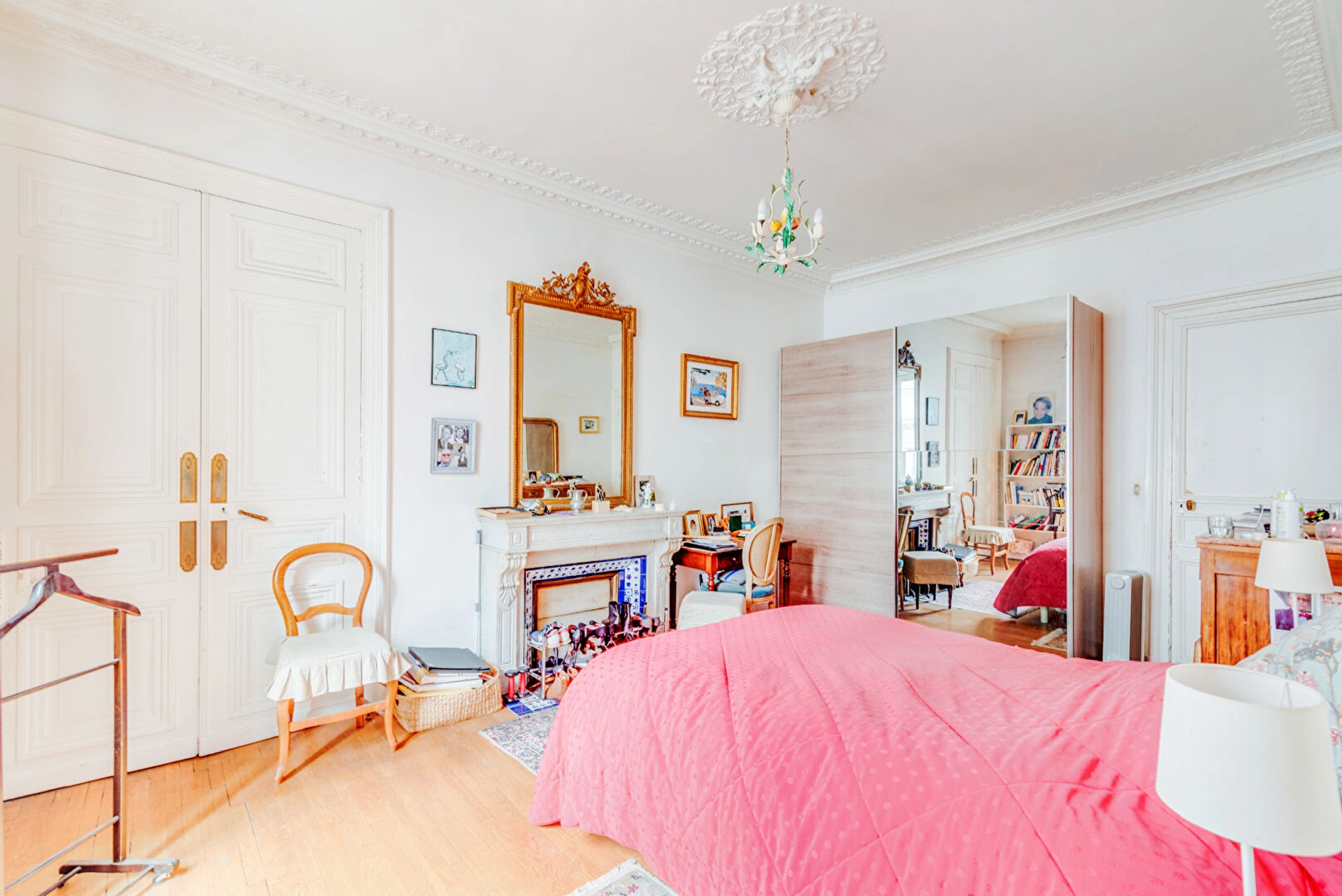 PARIS X - VILLAGE SAINT MARTIN 13