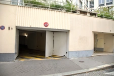 PARIS 75020 PLACE DE PARKING dans résidence (Rue Etienne Marey) 5