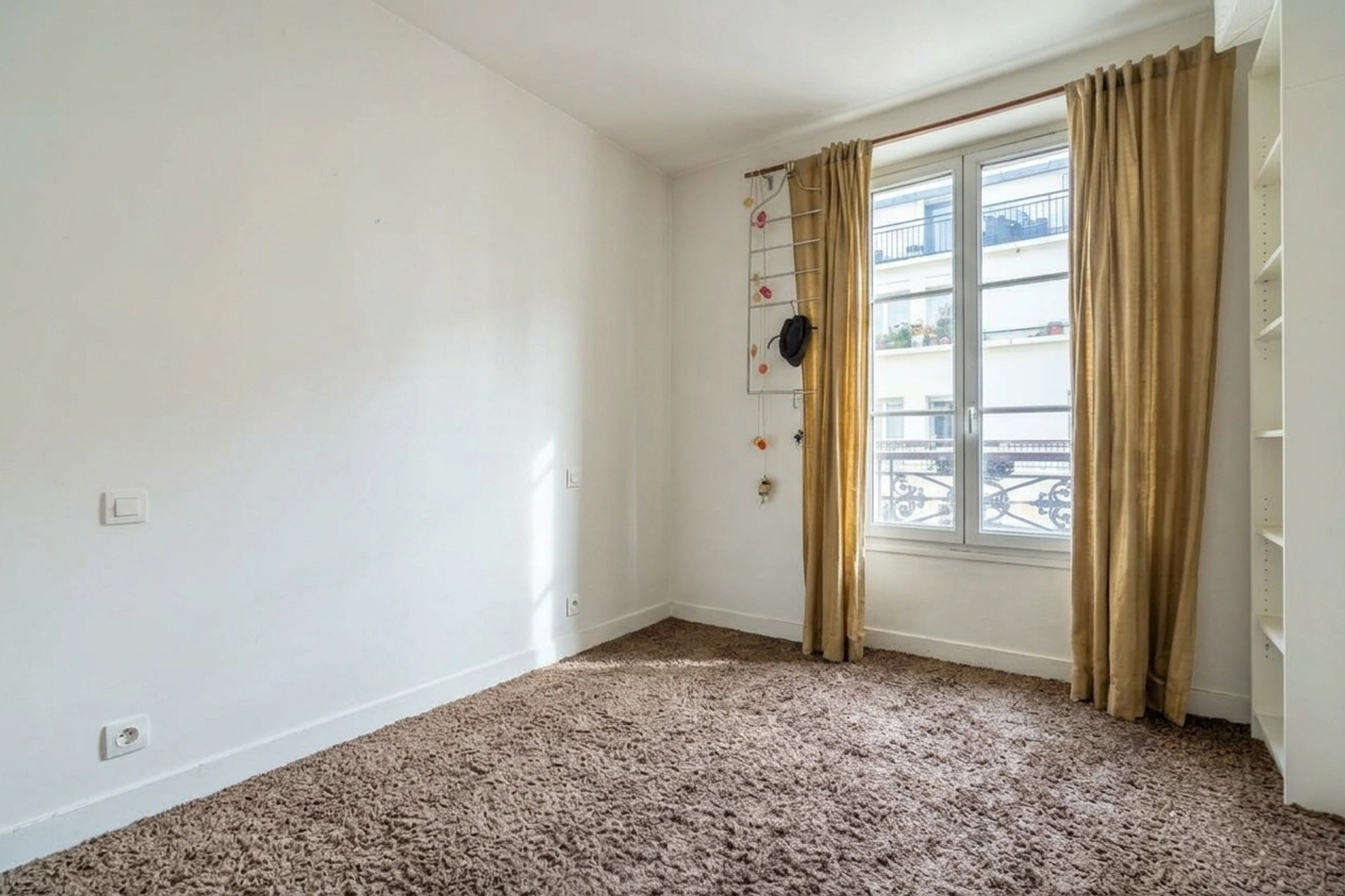 PARIS 11 - RUE MARGUERITE MORET 4