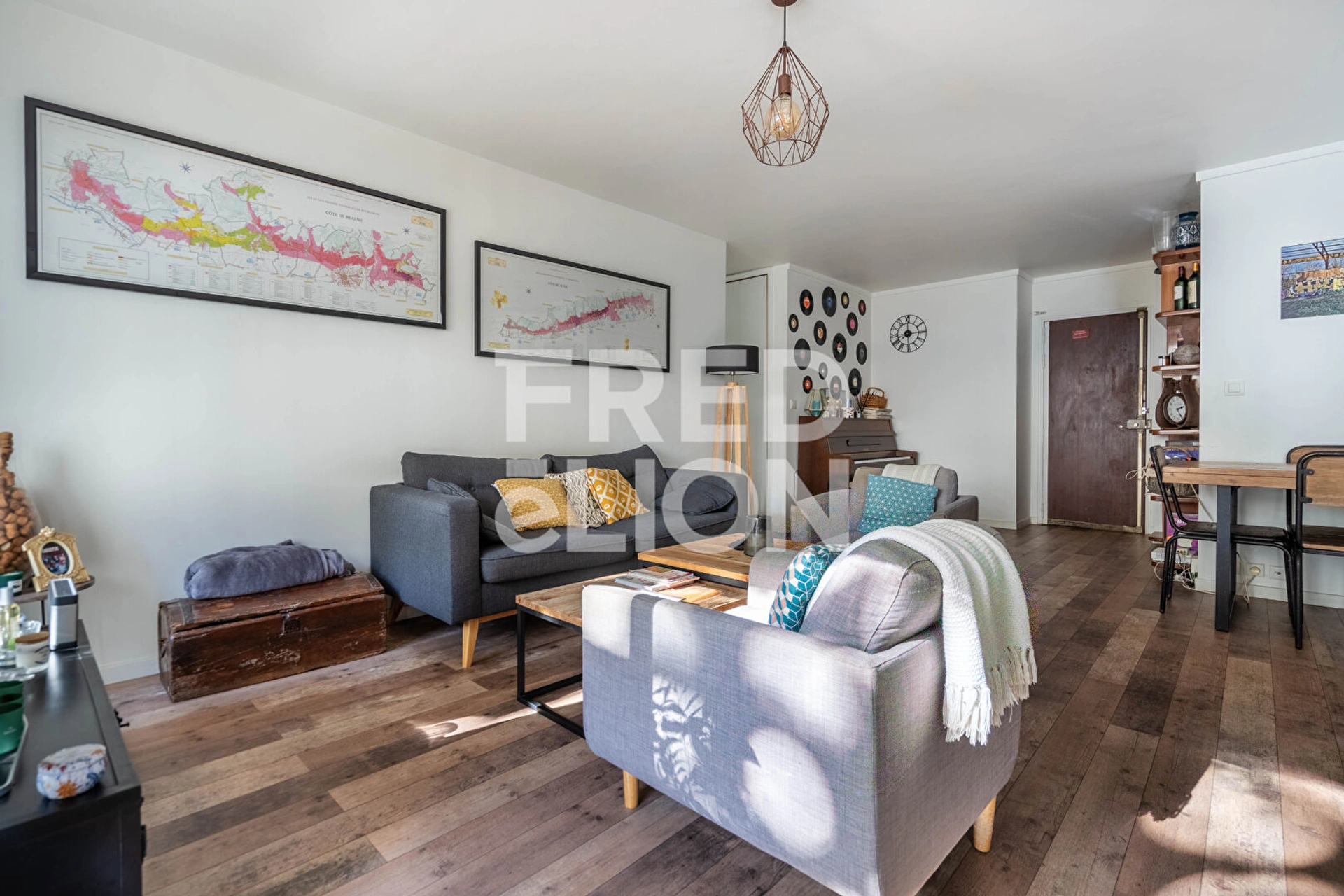 PARIS 75011 RUE OBERKAMPF 4
