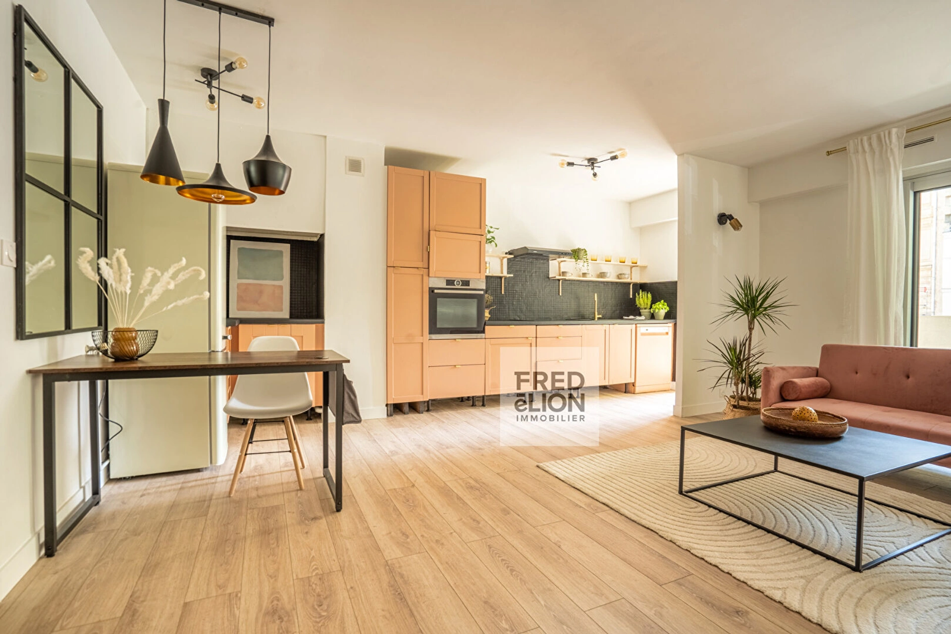 Paris 11ème  - Rue Oberkampf  - Appartement 3 Pièces avec balcon 3