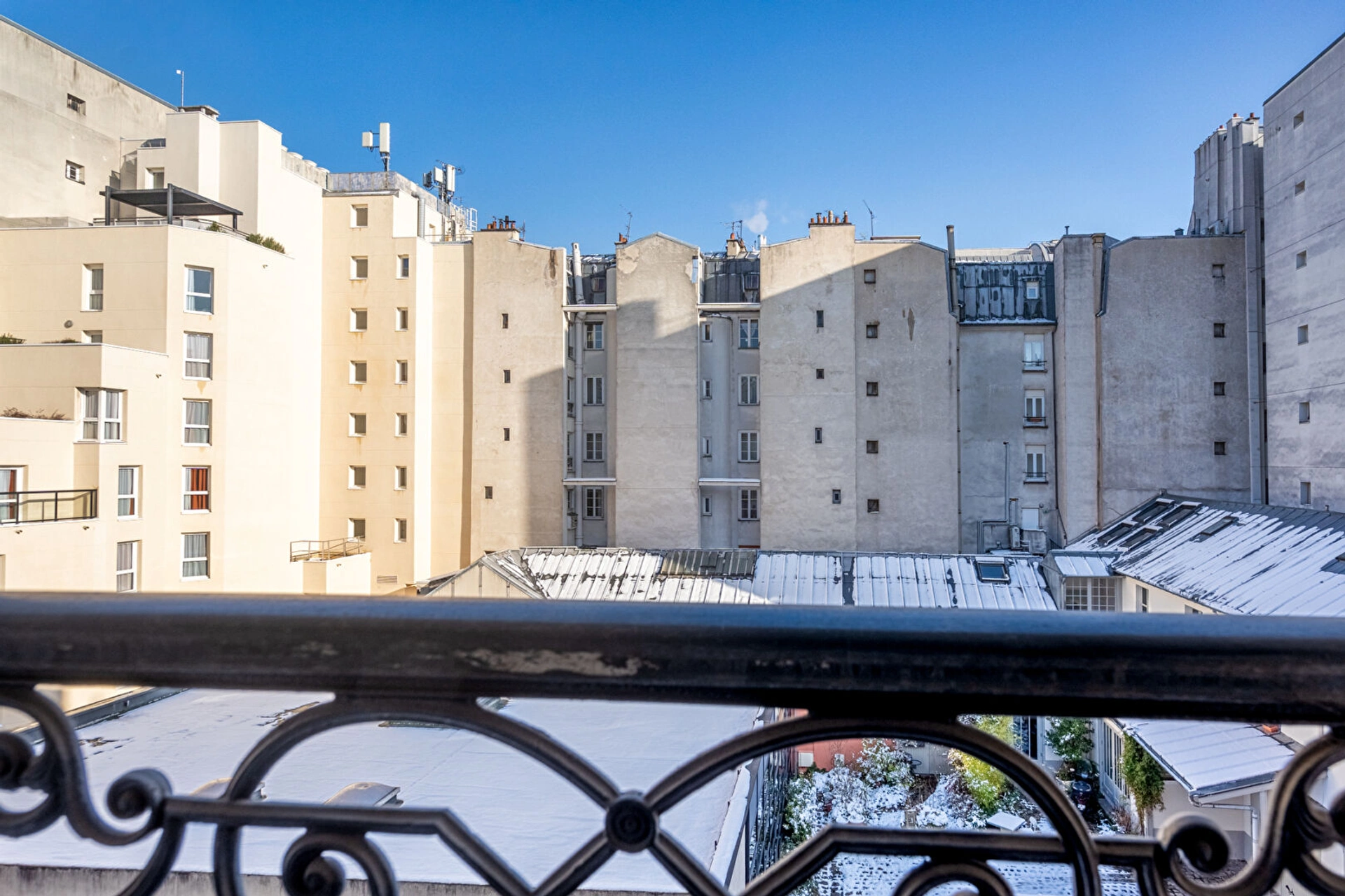 PARIS 11 - VILLAGE OBERKAMPF 6