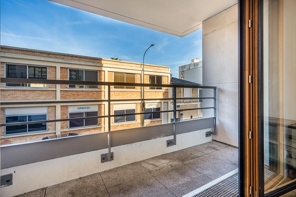 CLICHY 92110 RUE DE L'AVENIR 4