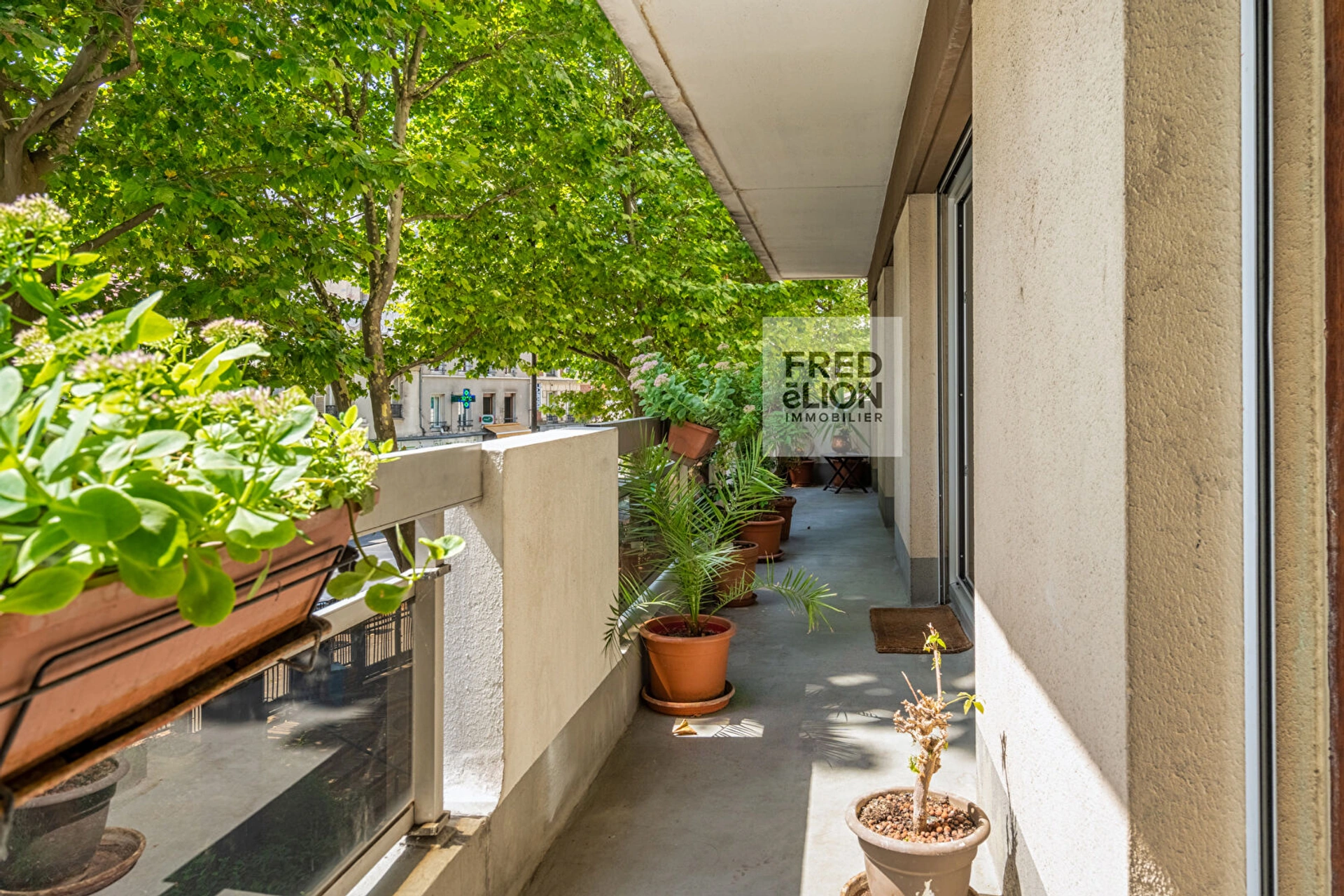 Paris 11ème  - Rue Oberkampf  - Appartement 3 Pièces avec balcon 1