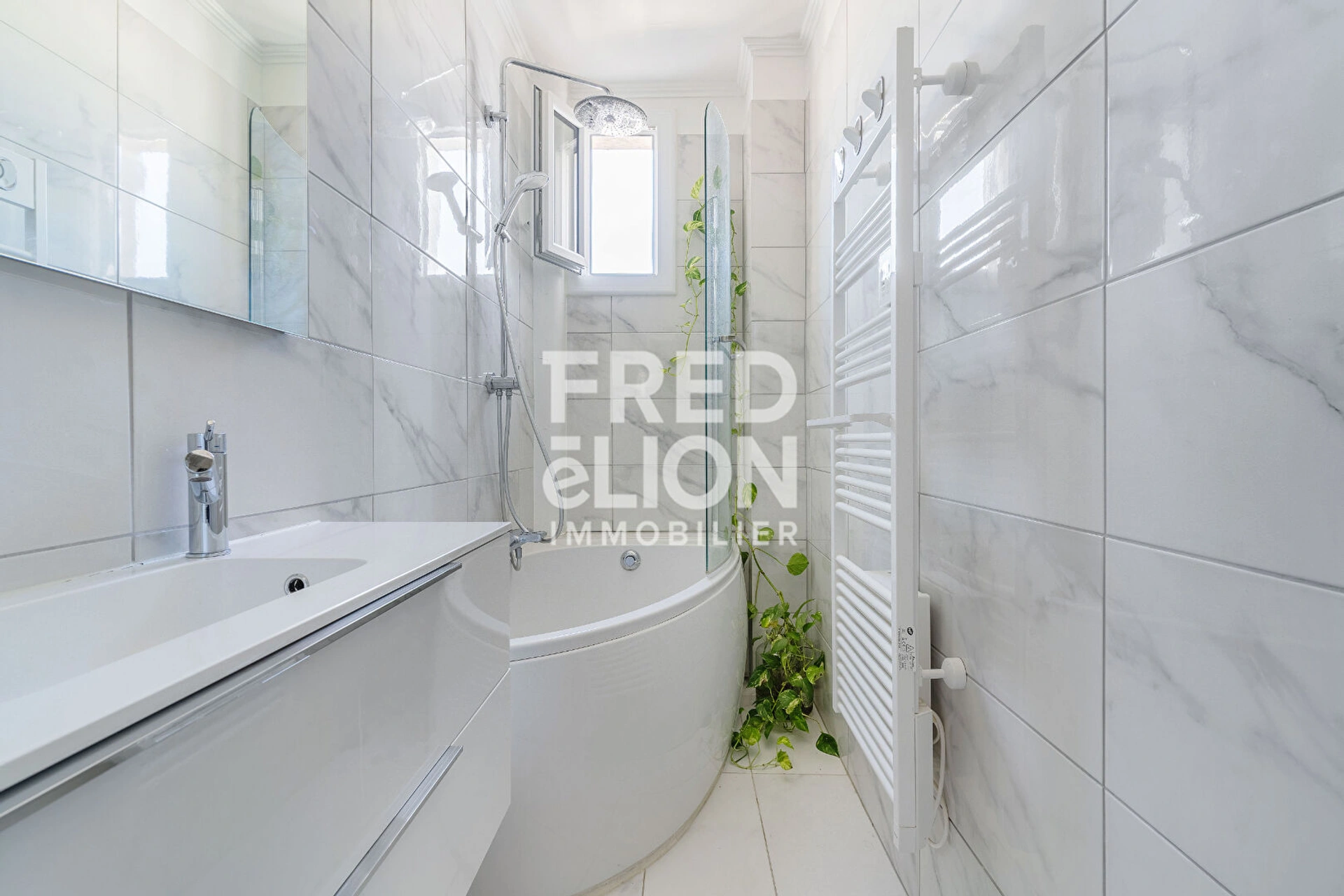 Appartement Paris 3 pièce(s) 16