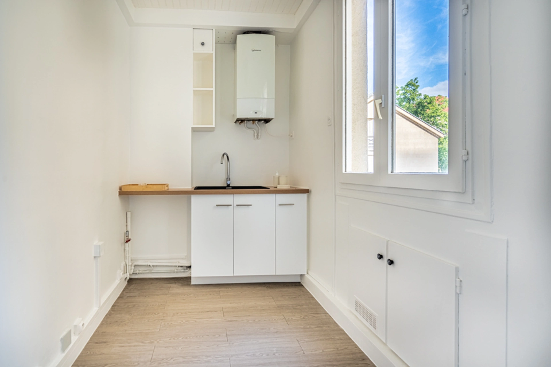 PARIS 11 - AVENUE PARMENTIER 6