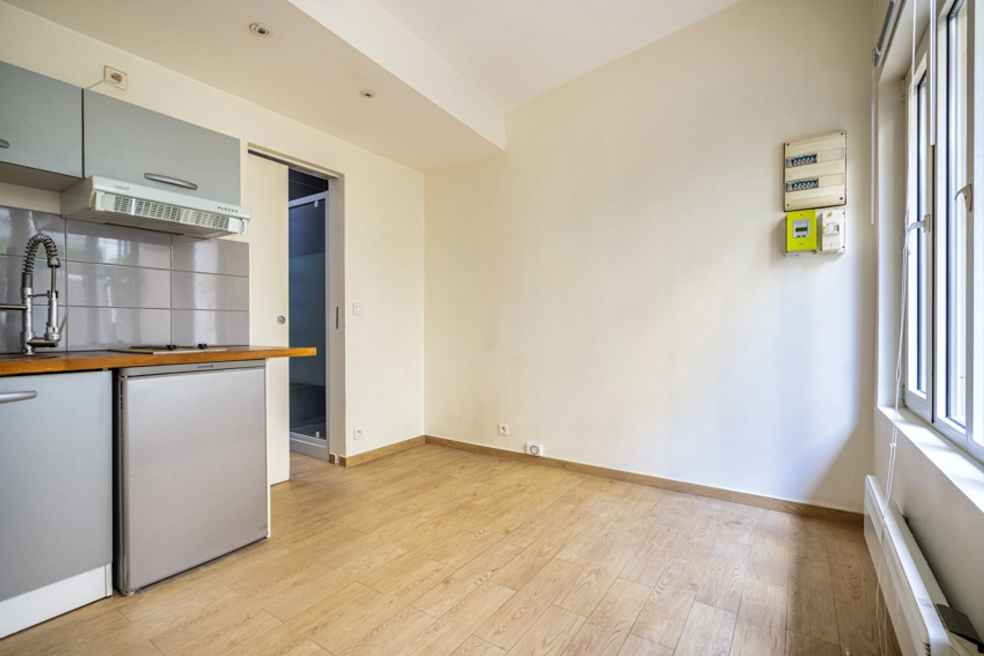 PARIS 75011 - RUE OBERKAMPF 2