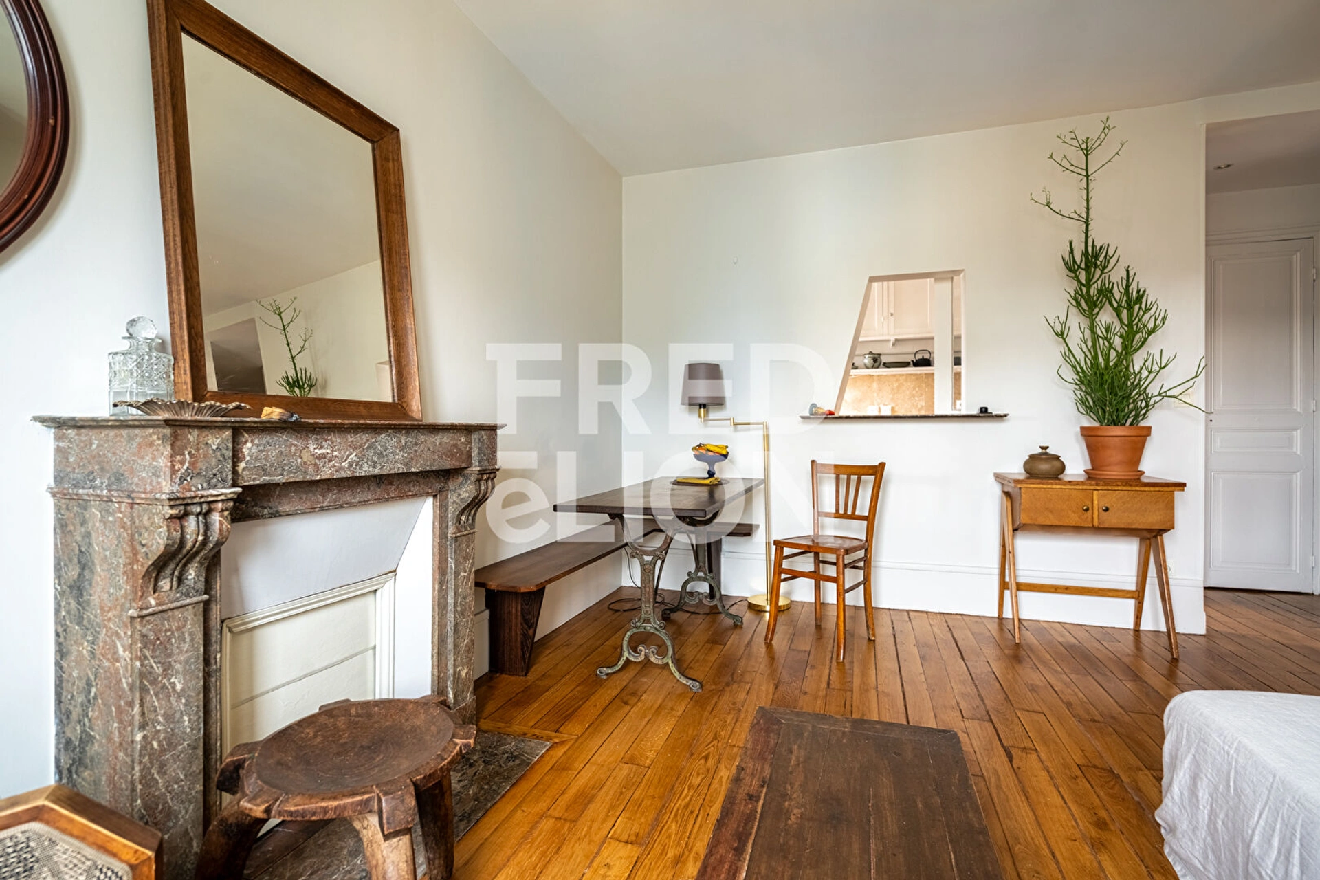 PARIS 11 - RUE SAINT-MAUR - 2 PIECES 4