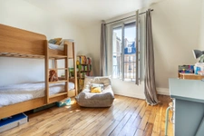 PARIS 4 - BASTILLE - ARSENAL 8