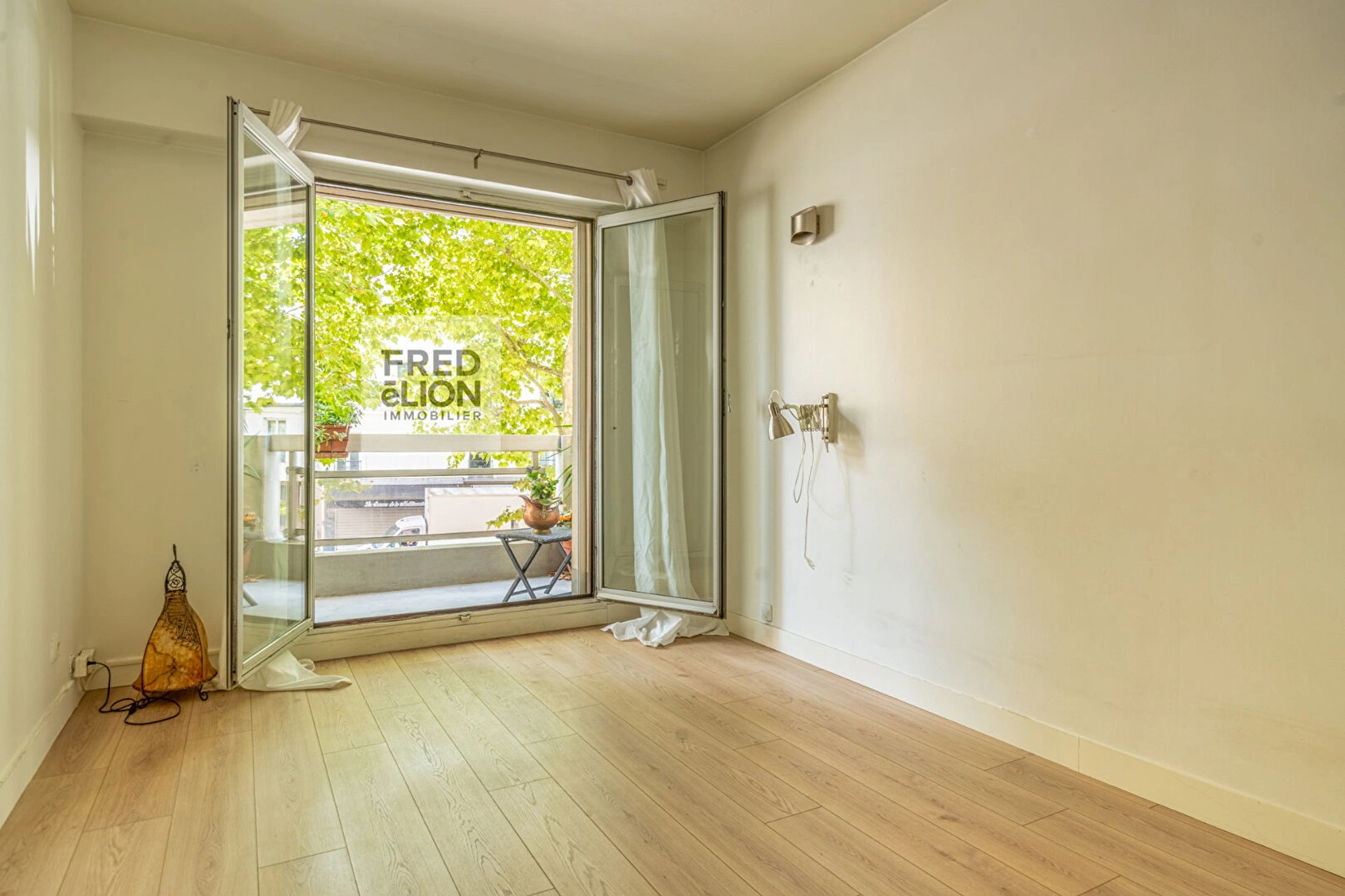 Paris 11ème  - Rue Oberkampf  - Appartement 3 Pièces avec balcon 11