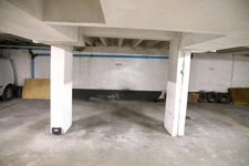 PARIS 75020 PLACE DE PARKING dans résidence (Rue Etienne Marey) 3