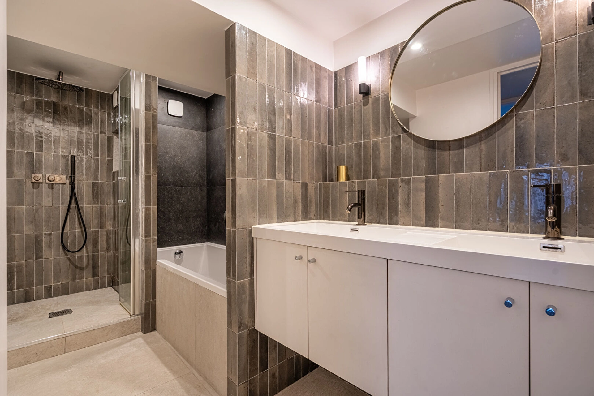 PARIS 75011 Avenue Jean Aicard 7