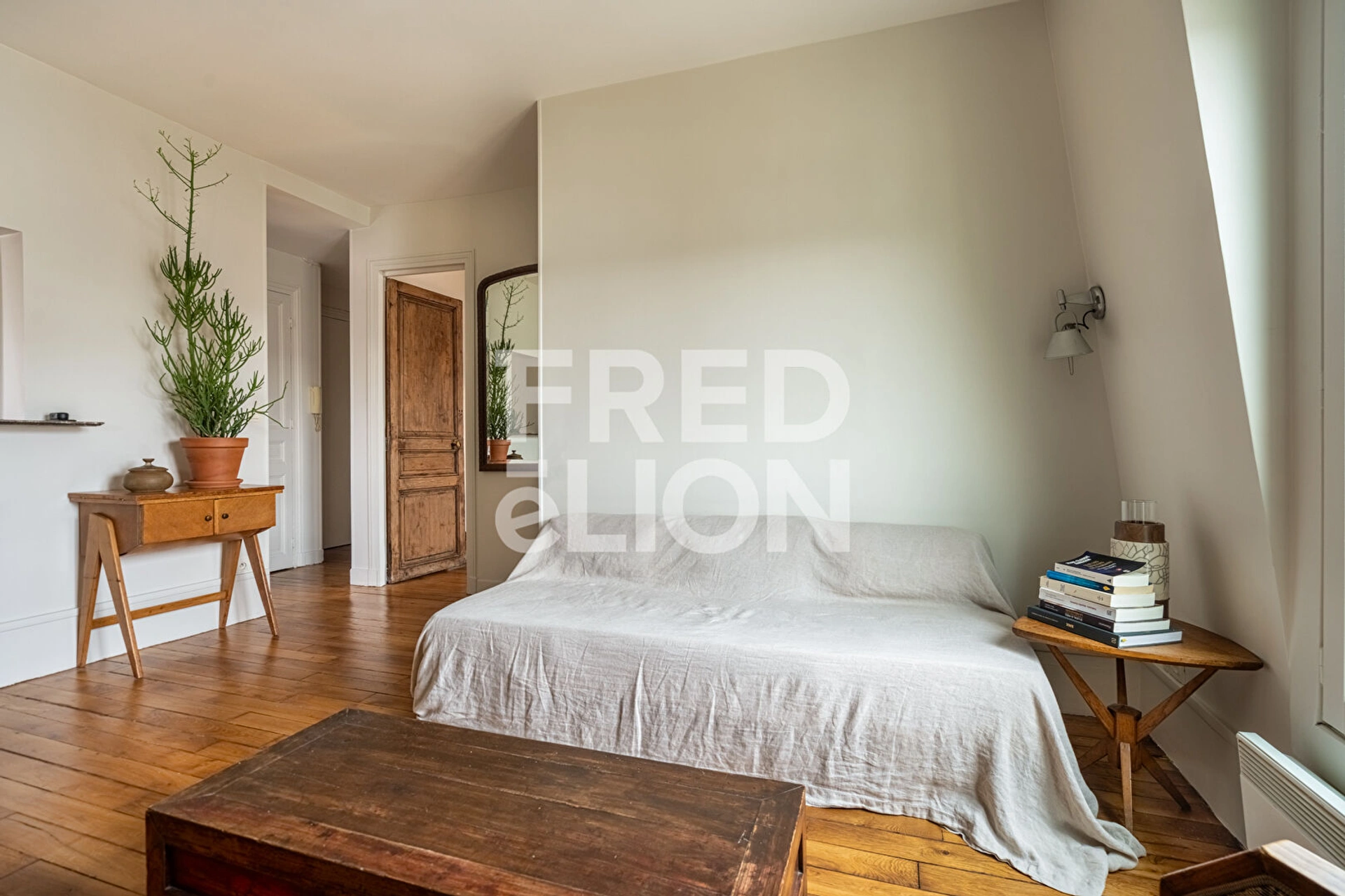 PARIS 11 - RUE SAINT-MAUR - 2 PIECES 6