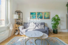 Appartement Paris 3 pièce(s) 8