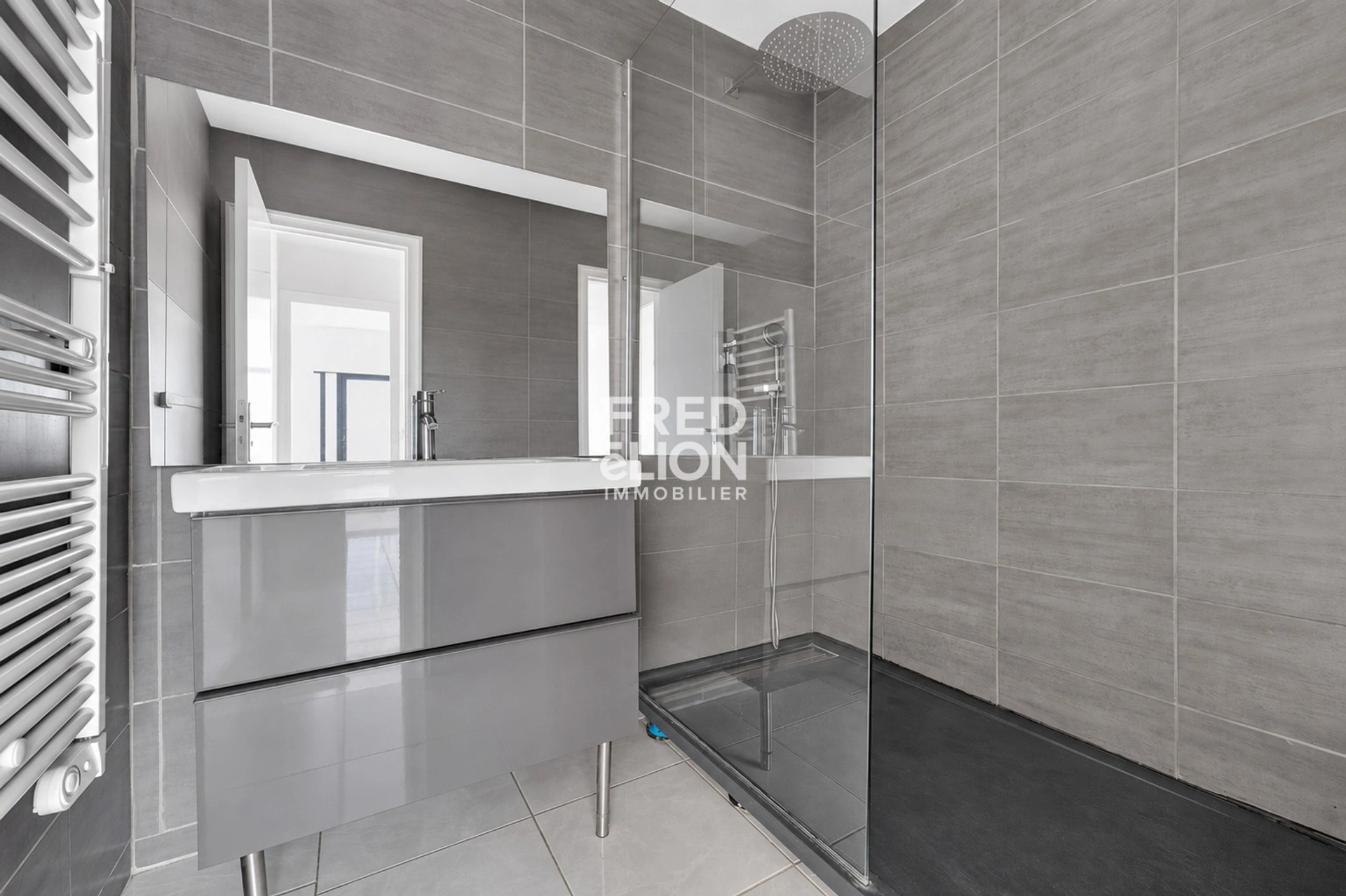 Appartement  5 pièce(s) 110 m2 12
