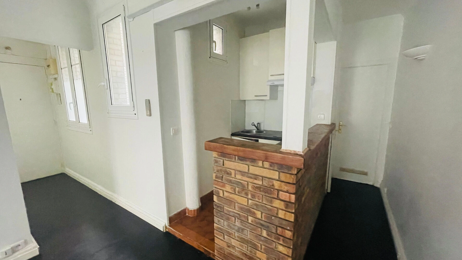 PARIS 3 - PLACE DES VOSGES 4