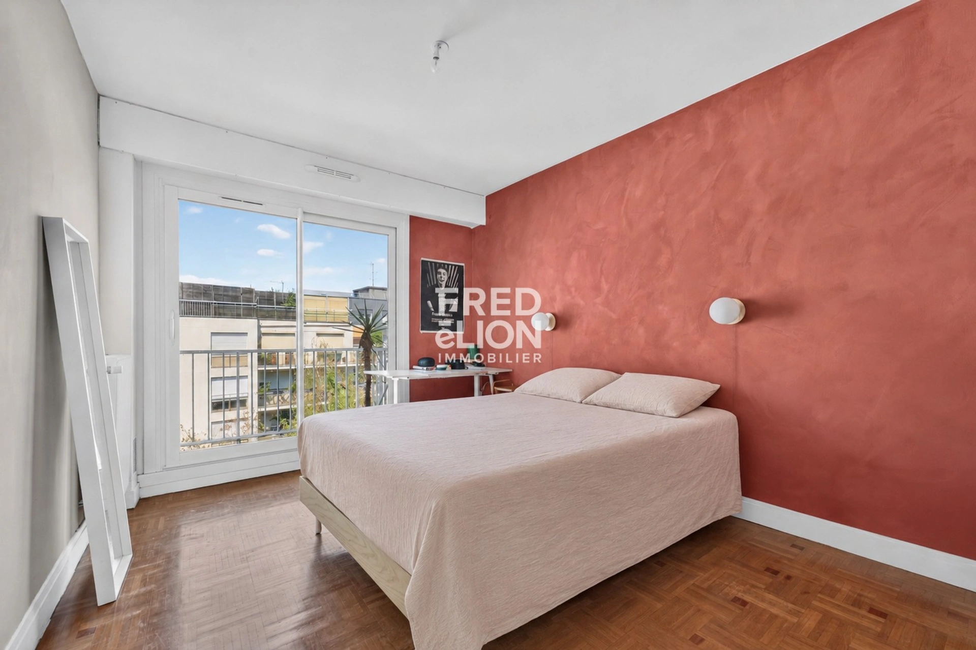 Appartement Paris 2 pièce(s) 49.23 m2 2