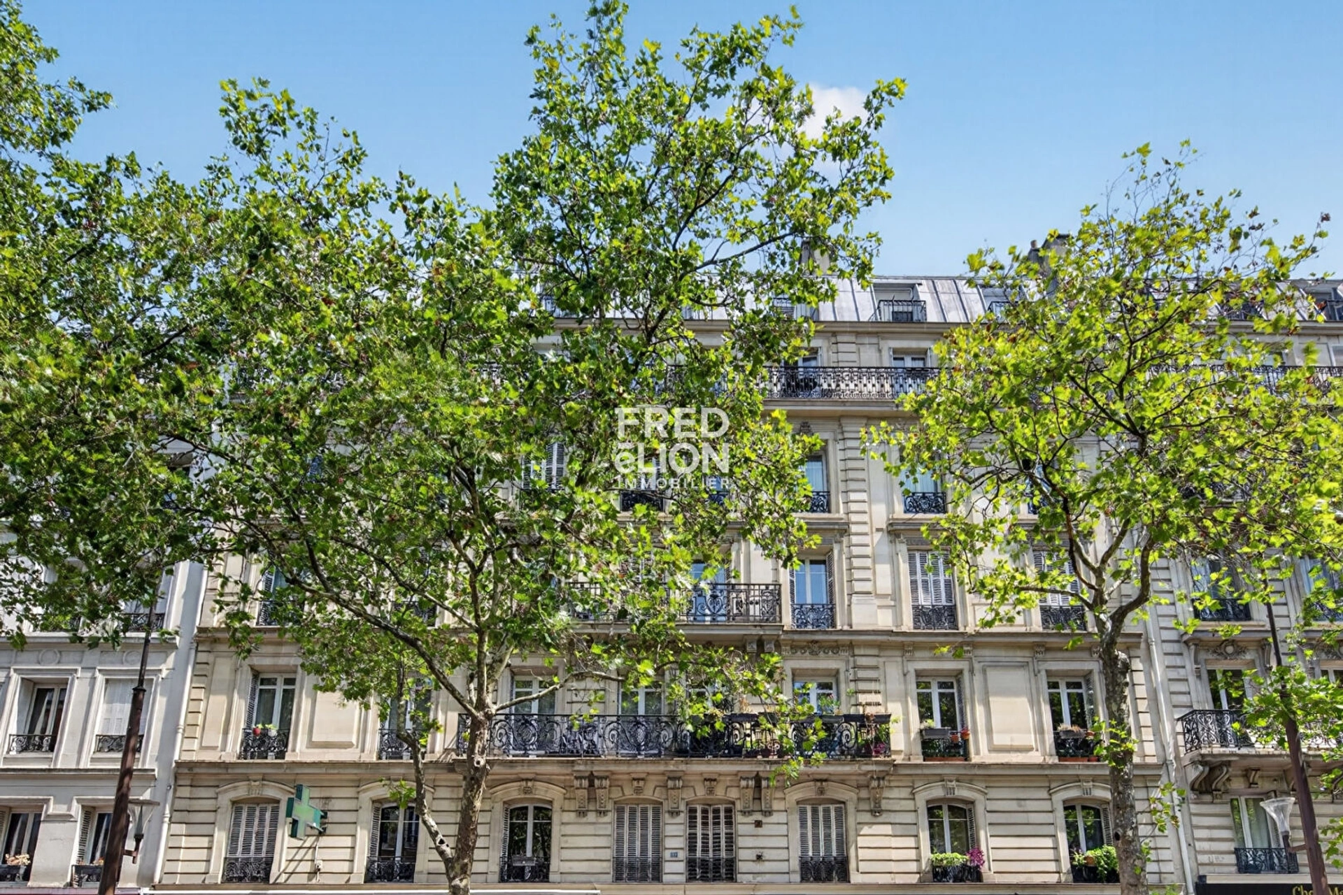 Appartement 2 pièces - PARIS 11EME - PROFESSION LIBERALE 12
