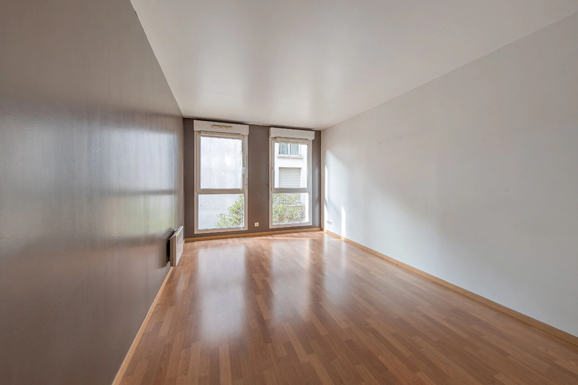 MONTREUIL - BAS MONTREUIL EST 2