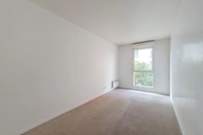 MONTREUIL - BAS MONTREUIL EST 11