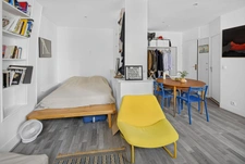 PARIS 11 - RUE LEON FROT 7