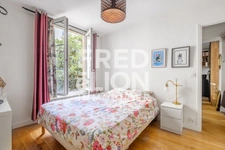 PARIS (11) - BOULEVARD DU TEMPLE - APPARTEMENT 2 Pièces 5