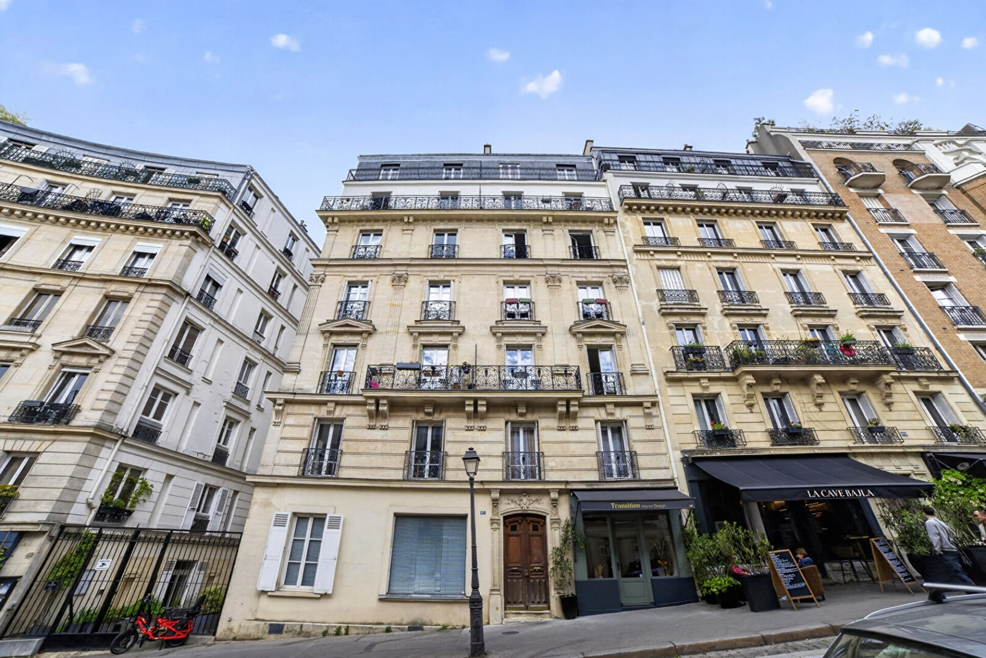 PARIS 18 - RUE LEPIC 13