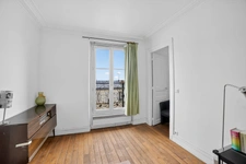 PARIS 18 - RUE LEPIC 6