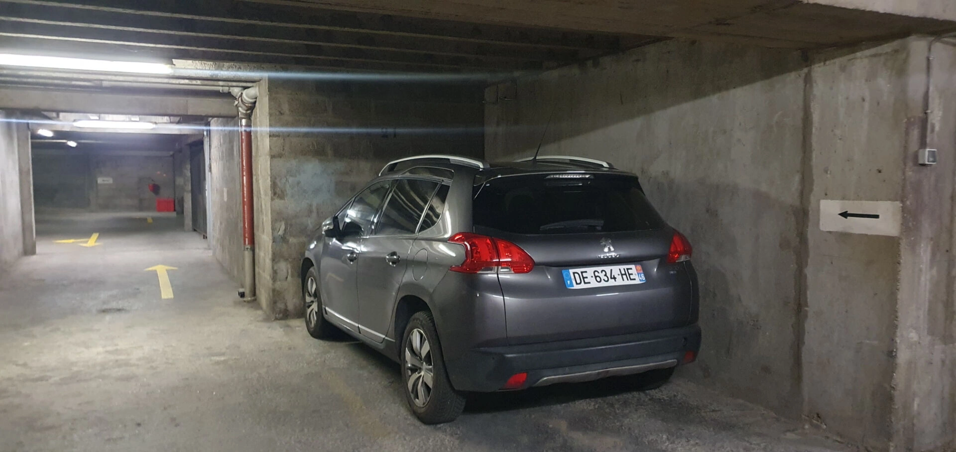 Parking sécurisé en sous-sol - Paris 11 4